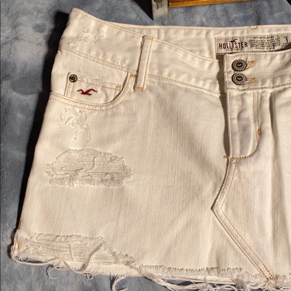 Hollister Distressed Mini Skirt - Picture 8 of 16